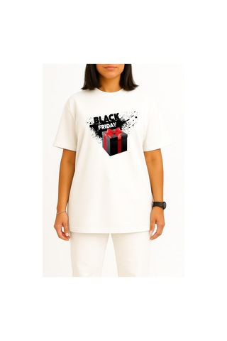 Bahriyeli Collection Oversize Black Friday - Kara Cuma Göğüs Tasarımlı Unisex T-shirt Beyaz