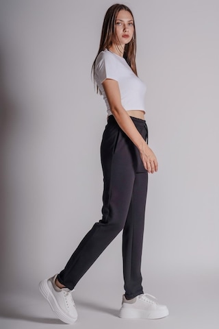 Braccas Kadın Yandan Cepli Beli Lastikli Duble Paça Kordonlu Slim Fit Jogger Pantolon Siyah Siyah