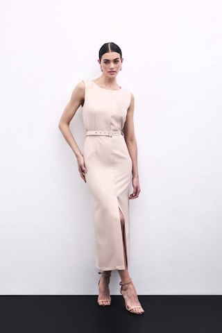Sateen Kemerli Kalem Elbise - Bej-135812 Bej