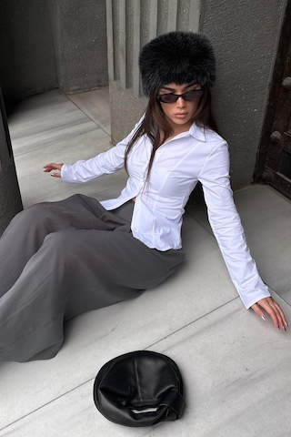 Madmext Beyaz Vücuda Oturan Slim Fit Kadın Gömlek Mg2659 Beyaz