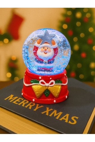 Yeni Yılın En Güzel Hediyesi 2026 Yılbaşı Yıldız Tutan Noel Baba Temalı Led Işıklı 9 Cm Kar Küresi Kar Küresi