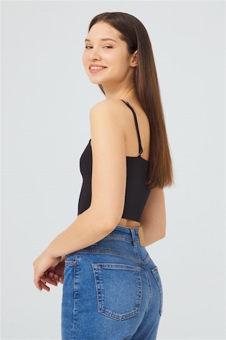 Ayarlanabilir İnce Askılı Lazer Kesim Crop Büstiyer 3'lü Paket-5 Renkli-9 Çok Renkli