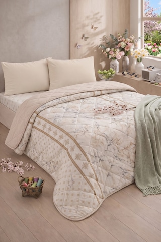 Formeya Kapitoneli Çift Kişilik Desenli Pike - Yatak Örtüsü Takımı 200x230 Cm - 2 Adet Yastık Kılıflı Bej