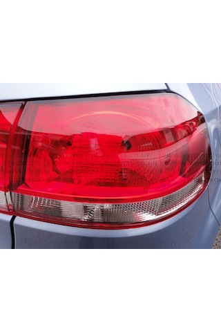 Volkswagen Golf 6 Arka Sağ Dış Stop Lamba 1.Sınıf Ürün 5K0945096