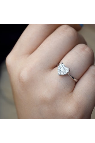 0.33 Ct. Kalp Model Pırlanta Fantezi Yüzük