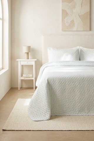 Ocean Home Textile Pamuklu Kapitoneli Açık Mavi Renk Çizgi Desen Çift Kişilik Yatak Örtüsü Seti 1 Adet 250 X 230 / 2 Adet 50 X 70 Cm