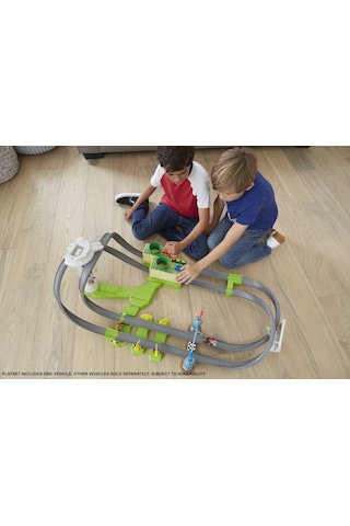 Hot Wheels Mario Kart Çılgın Parkuru Yarış Seti Ghk15