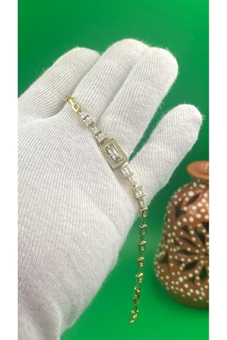 Xuping 14 Ayar Rengi Baget Zirkon Taşlı Kadın Çelik Bileklik Gold