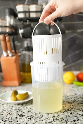 Süzgeçli Kilit Kapaklı Zeytin Turşu Saklama Kabı Mikrodalgada Kullanıılabilir 1500 Ml G-16 Plast Diğer