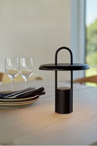 Stelton Pier Taşınabilir Led Lamba - Şık Tasarım Ve Uzun Süreli Kullanım, Beyaz Lambader Siyah 189443640 Diğer