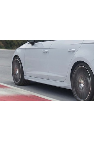 Renault Megane 4 Aero Marşpiyel Seti Mat Siyah Plastik 2016- 2021