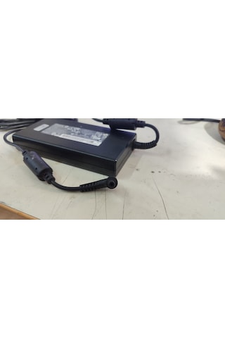 Chicony A17-180p4a Adaptör Standart Uç