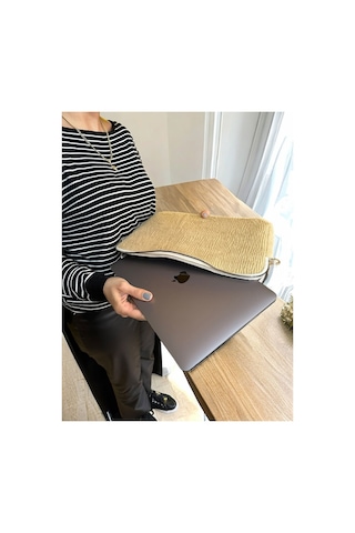 Plush Studıo 13-13.3-14 Inch Peluş Macbook, Laptop Çantası, Bej Toscase Askısız 36x26cm Krem Krem
