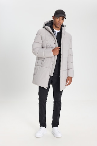AC&Co / Altınyıldız Classics Erkek Tas Standart Fit Normal Kesim Kapüşonlu Dik Yaka Yan Cepli Kaban Taş
