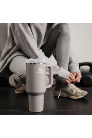 Stanley Quencher Pipetli Paslanmaz Çelik Vakum Yalıtımlı Termos Bardak 1.18 L