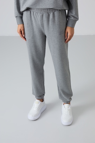 Tommy Life Gri Melanj Basic Pamuklu O Yaka Oversize Lastik Paça Kadın Eşofman Takım - 95287 GRİ MELANJ