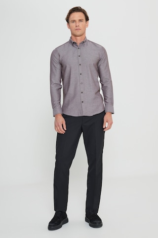 AC&Co / Altınyıldız Classics Tailored Slim Fit Dar Kesim Düğmeli Yaka Oxford Erkek Gömlek Kahverengi