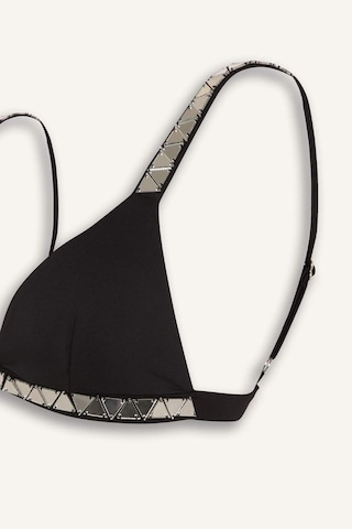Defacto Lilyrose X Defacto Regular Fit Bikini Üstü H9443ax26hsbk81 Siyah-bk81