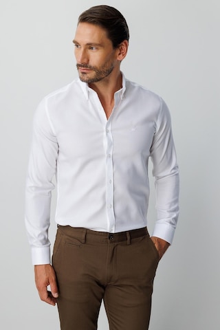 Igs Beyaz Slim Fit Dar Kalıp Klasik Yaka Düz Uzun Kollu Cepsiz %100 Pamuk Gömlek-20004 Beyaz