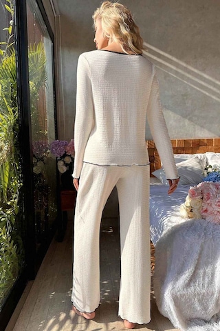 Merry See Özel Örme Kumaş Düğmeli Uzun Kollu Pijama Takımı Beyaz
