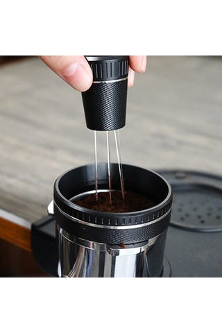 Shineyee Alüminyum Kahve Toz Toplayıcı Halka - 6 Magnetlı Tutma, Kayma Engelleme Elmas Desenli, 58mm Siyah, Çeşitli Kahve Makinesi Manzarlarına Uyumlu Siyah