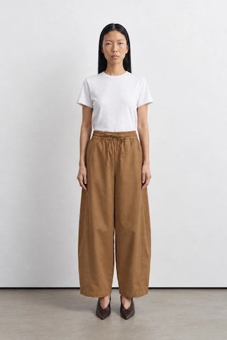 Kadriye Baştürk Barrel Kumaş Rahat Kesim Pantolon Camel