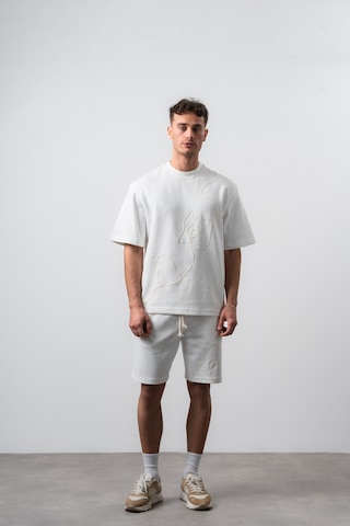 Erkek Nakış Detaylı Regular Fit T-shirt Şort Takım Ekru Erkek Nakış Detaylı Regular Fit T-shirt Şort Takım Ekru