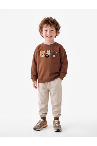 Koton Nakışlı Şardonlu Bisiklet Yaka Uzun Kollu Oversize Sweatshirt Kahverengi 7wmb10139tk Kahve