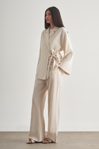 Mizalle Keten Karışımlı Anvelop Bağlı Bej Rengi Kimono Ceket Bej