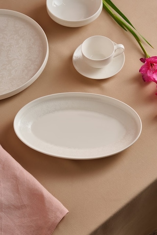 Karaca Minerva Kayık Tabak 25 Cm Beyaz