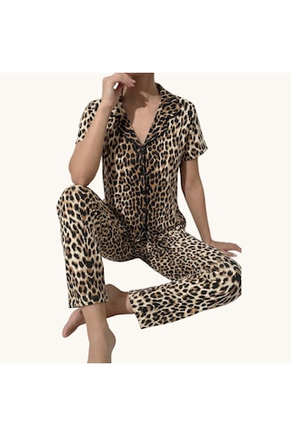 Önden Düğmeli Milan Yarım Kollu Kadın Pijama Takımı Siyah-bej Önden Düğmeli Milan Yarım Kollu Kadın Pijama Takımı Siyah-bej