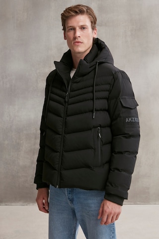 Allan Erkek Su Geçirmez Fermuarlı Kapüşonlu Kol Arma Ve Cep detaylı şişme Siyah Mont