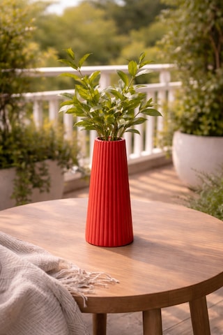 Modern Beyaz Vazo Güne Sade Bir Başlangıç 17.8 7.7 Cm Kırmızı
