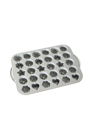 Nordicware 5 Çayı Mini Kek Şekilleri Kalıbı