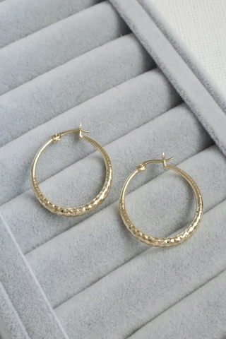 Kadın Küpe Kararmaz 14k Renk Vip Seri Hafif Dokulu 3cm Halka Küpe Altın