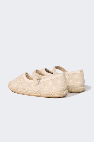DeFacto Kız Çocuk Düz Taban Espadril D8929A825SMBG123 Bej