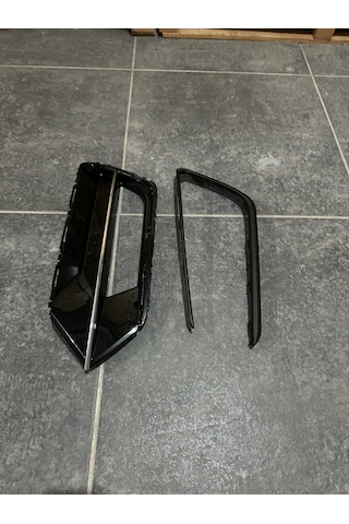 Passat B8 Rline Tampon Sis Çerçevesi Sağ