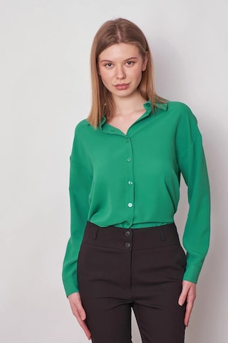 Kadın Yakalı Düşük Omuzlu Uzun Kol Likrasız Kumaş Gömlek-yeşil Yeşil