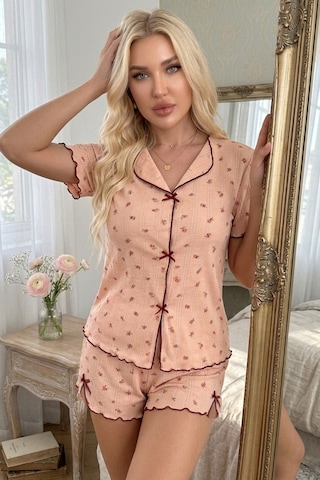 Bella Notte Pembe Romantik Çiçek Desenli Fiyonk Süslemeli Kısa Kollu Şortlu Pijama Takımı