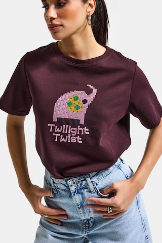 Itsbasic Kadın Kahve Bordo Renk W5 Nakış Detaylı Oversize Tasarım T-shirt