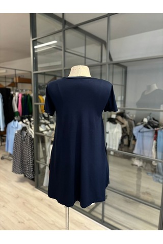 Kadın Türlü Viskon Kumaş Yırtmaç Detaylı Bluz Lacivert