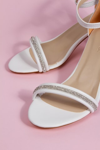 Topuklu Büyük Numara Kadın Taşlı Tek Bant Ayakkabı