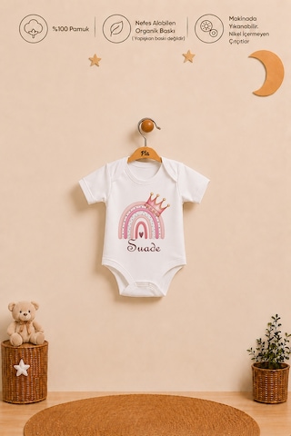Pia Baby İsimli Kız Bebek Hediye Seti %100 Pamuk Organik Baskılı Body Yastık Kılıfı Ve Ham Bez Bebek Kıyafet Kesesi 1104byk3x Ekru