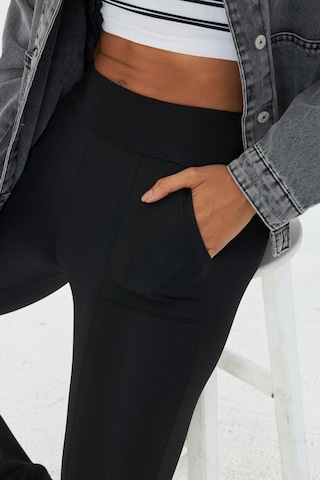 Lesa Wear Kadın Siyah Yüksek Bel Toparlayıcı Çift Cepli İspanyol Paça Tayt Bootcut Siyah