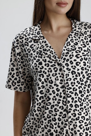 Kompedan Kadın Leopar Desen Önden Düğmeli Pijama Takım LEOPAR