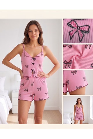 Çağrı Bies Kadın Dekolte Yaka Fırfır Detay Kaşkorse Kumaş Pamuk Likra İp Askılı Mini Şortlu Pijama Takımı Pembe