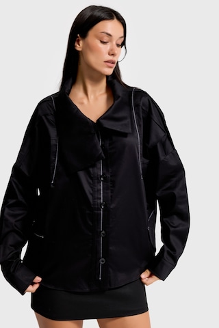 Itsbasic Kadın Siyah Renk Oversize Özel Tasarım Gömlek
