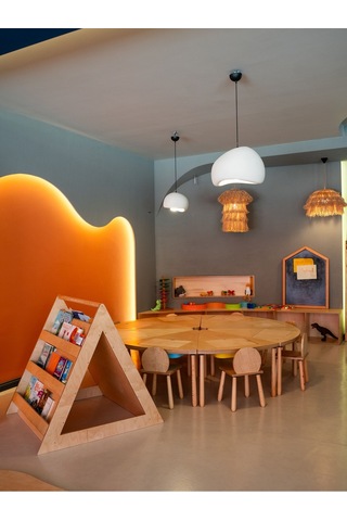 Woodnjoy 8 Parçalı Üçgen Etkinlik Masası 8 Kişilik Kahverengi