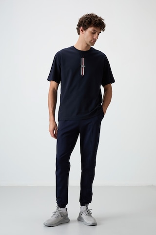 Tommy Life Lacivert Pamuklu Kalın Yüzeyi Dokulu Oversize Fit Baskılı Erkek T-shirt - 88366 Lacivert
