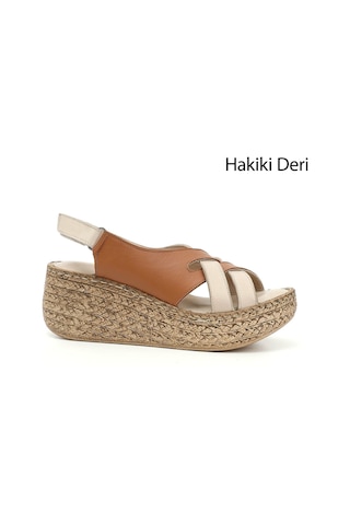 Gönderi(R) Gönderi R Beje Taba Cırt Bantlı Dolgu Topuk Hakiki Deri Sandalet Bej